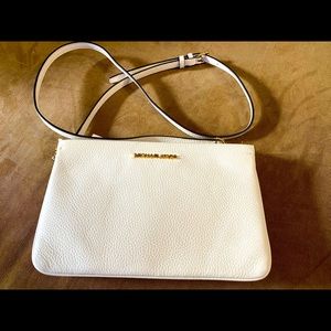 Michael Kors Pebbled Leather Large Triple LT Cream